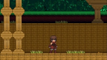 Девчонка энергично колотила грушу