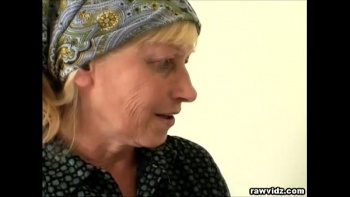 Смотреть бесплатно начинающие в порно мамки