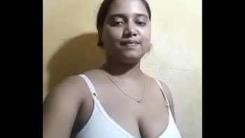 Секс сестрой ванне видео