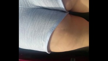 Затем сама хорошенько вымылась перед групповым сексом