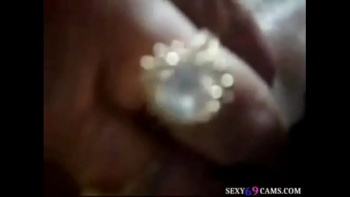 Постоянно его трогает нежными ручками