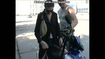 Девушки снимают парней женский пикап