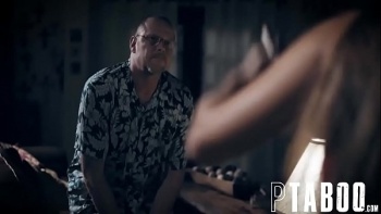 Первый раз в попку онлайн