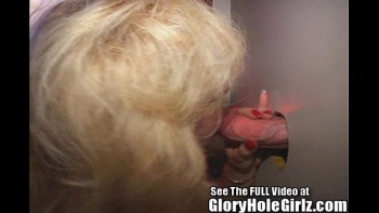 Долго сосет член