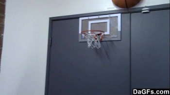 Она сама на этом настаивала и поэтому