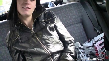 Но хватит играться в гостеприимство